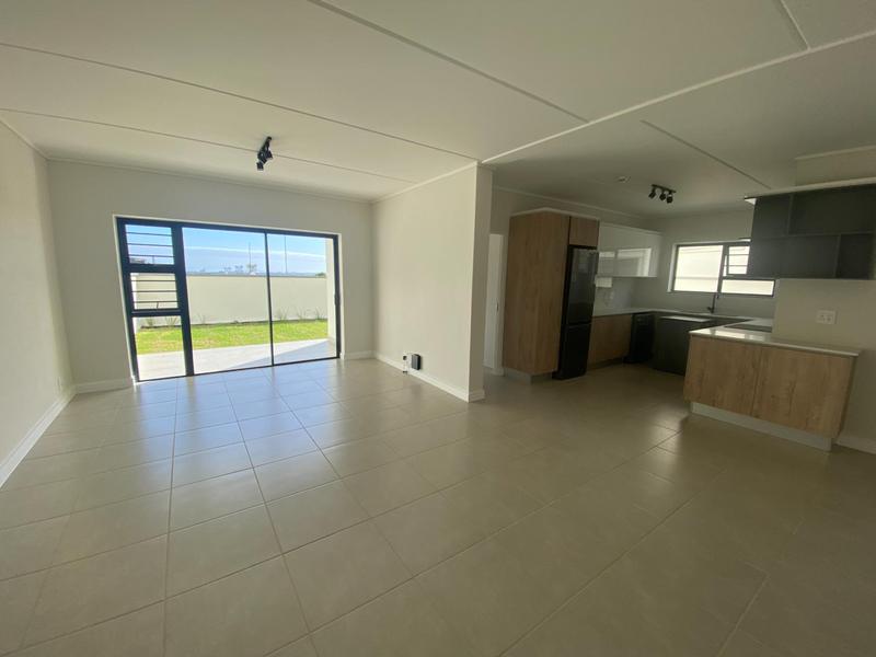 To Let 3 Bedroom Property for Rent in Richwood Western Cape